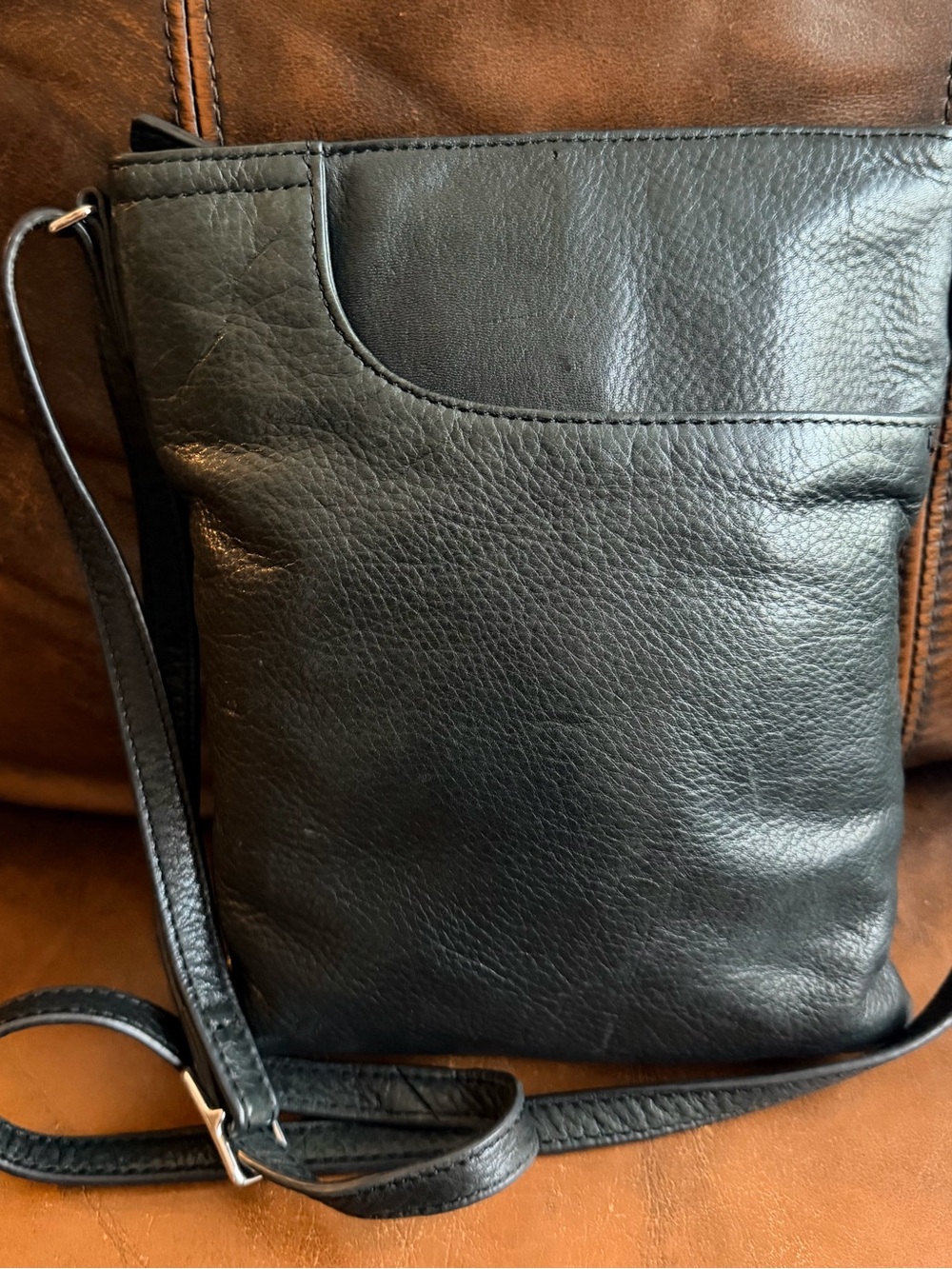 Sleek Black Leather Messenger Crossbody for Men